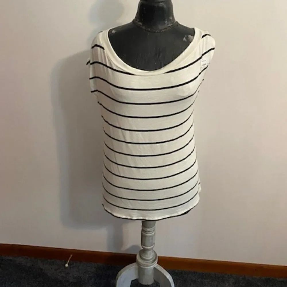 Blakely Black, Cream striped top, size S/M